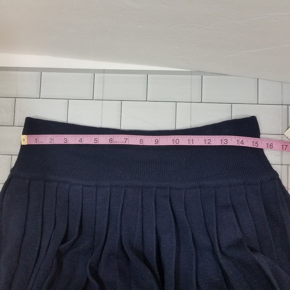 Liz Claiborne Wool Blend Navy Pleated Skirt M NWT - Picture 6 of 9